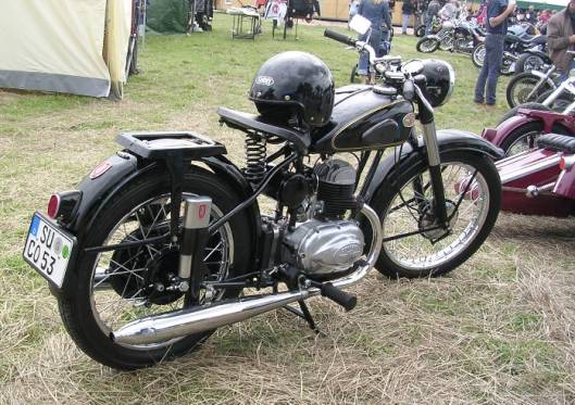 bike32.JPG (51945 Byte)