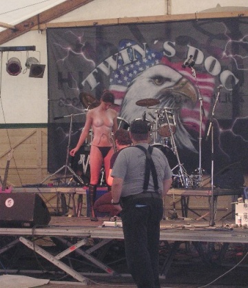 pbrush1.jpg (65090 Byte)